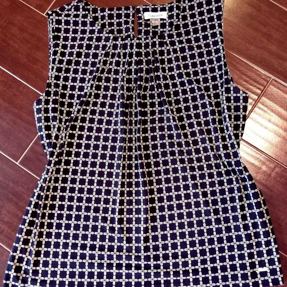 Calvin Klein sleeveless XL top EUC